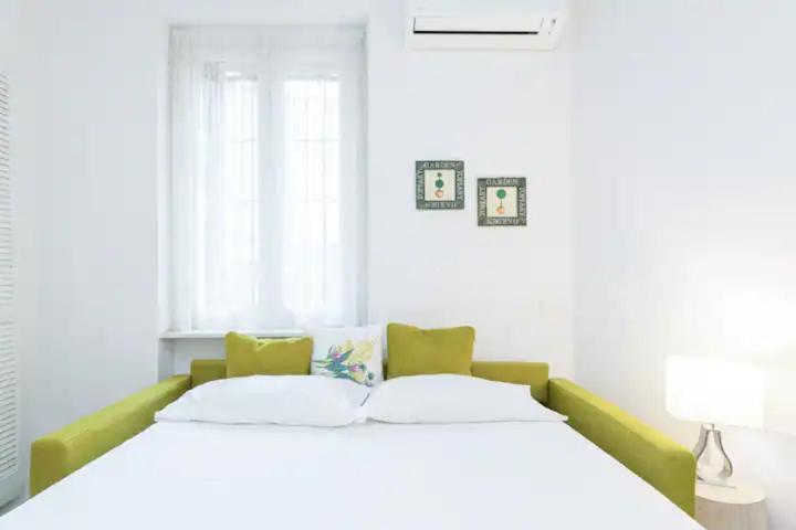Apartment Alzaia Mailand